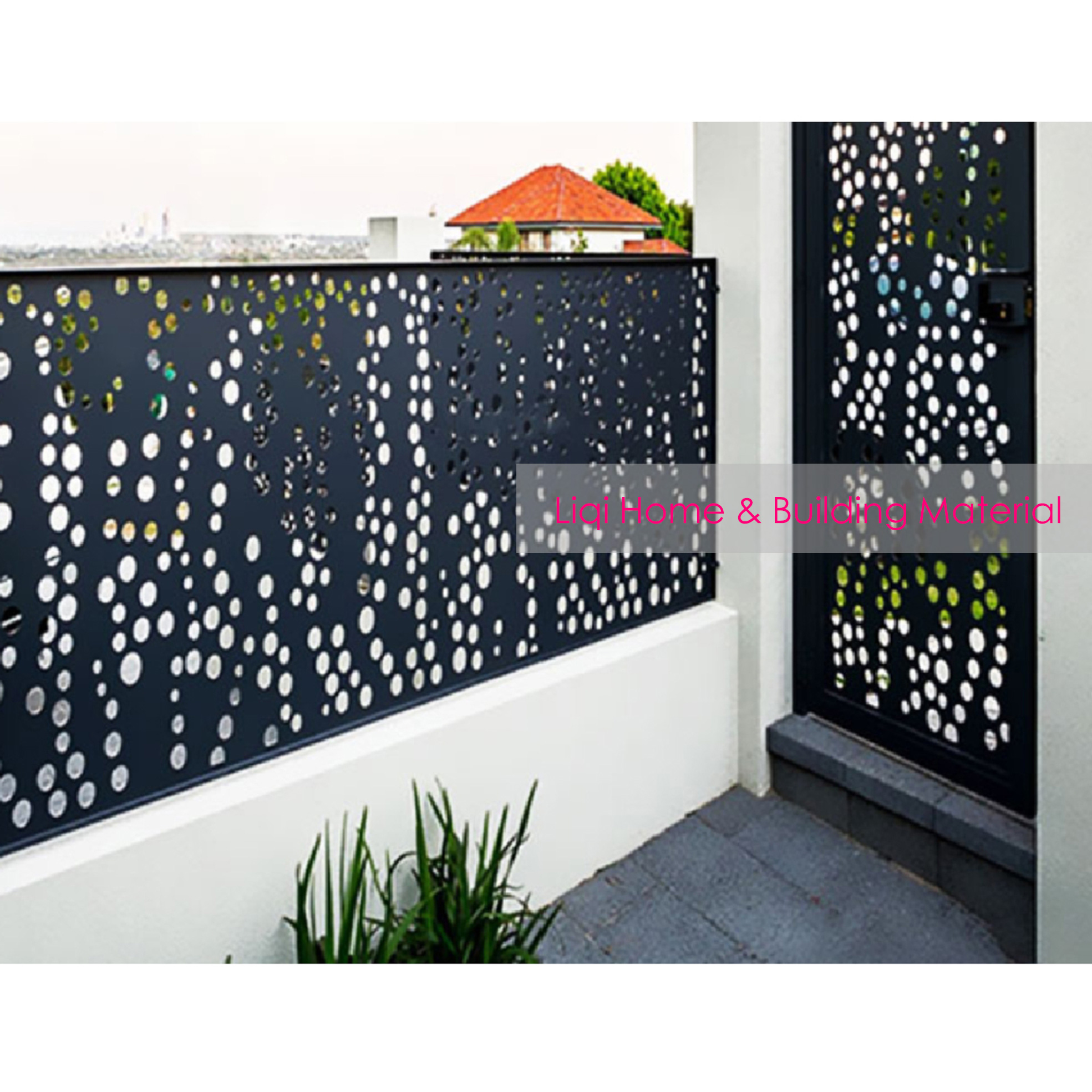 Courtyard Circular Pattern Black Stainless Steel Fence