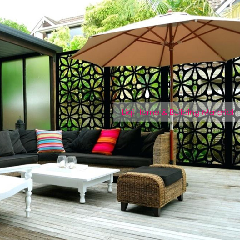 Artistic Patterned Stainless Steel Garden Wall Design